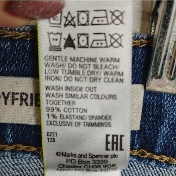 Marks & Spencer Distressed Cropped Jeans Boyfriend size 12 short UK size - Picture 6 of 16